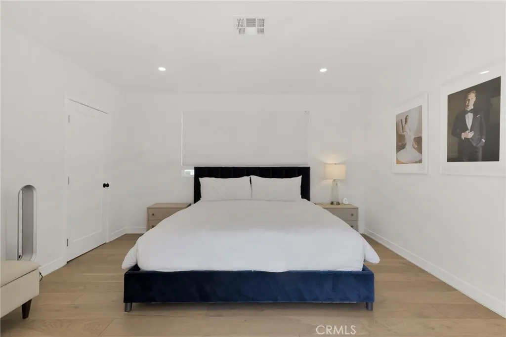805 N Kemp, Burbank, California 91505 home-pic-21