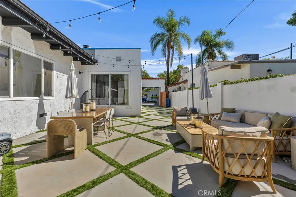 805 N Kemp, Burbank, California 91505 home-pic-38