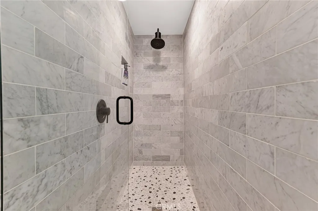 805 N Kemp, Burbank, California 91505 home-pic-28