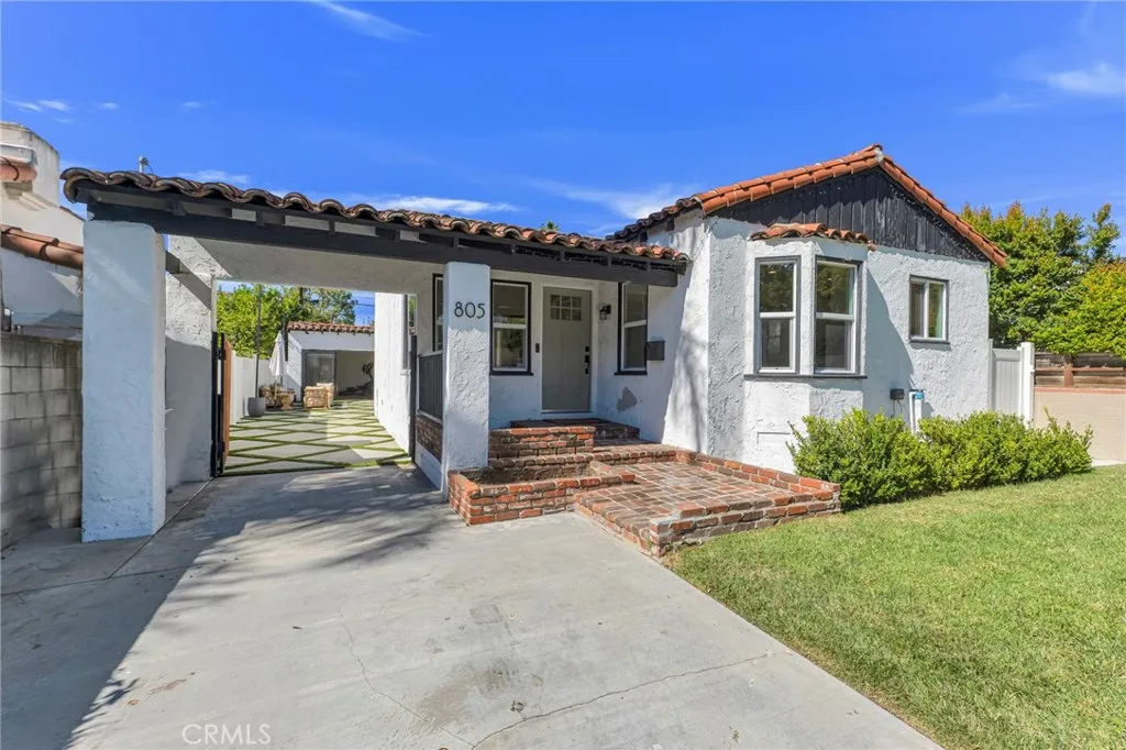 805 N Kemp, Burbank, California 91505 home-pic-1