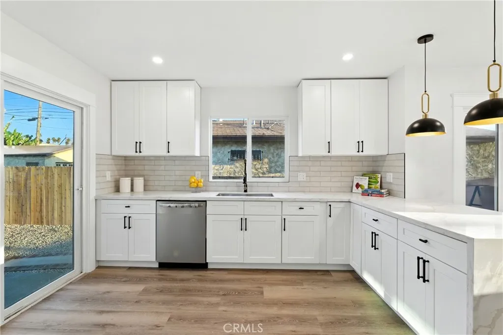 4340 2nd Avenue, Los Angeles, California 90008 home-pic-8