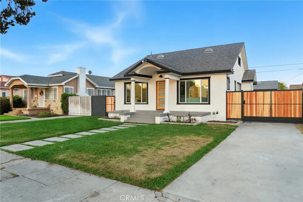 4340 2nd Avenue, Los Angeles, California 90008 home-pic-1