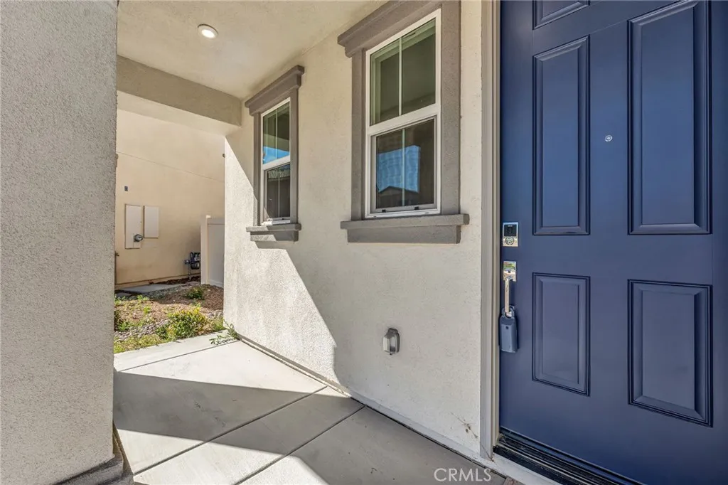 1744 Wisteria, San Jacinto, California 92583 home-pic-6