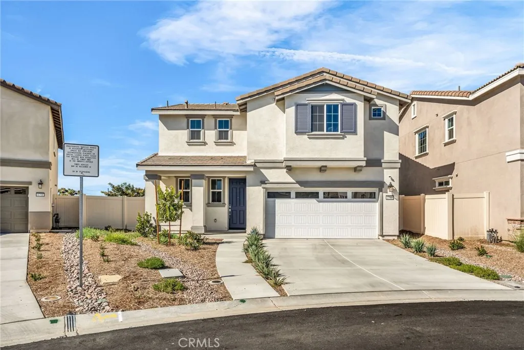 1744 Wisteria, San Jacinto, California 92583 home-pic-1