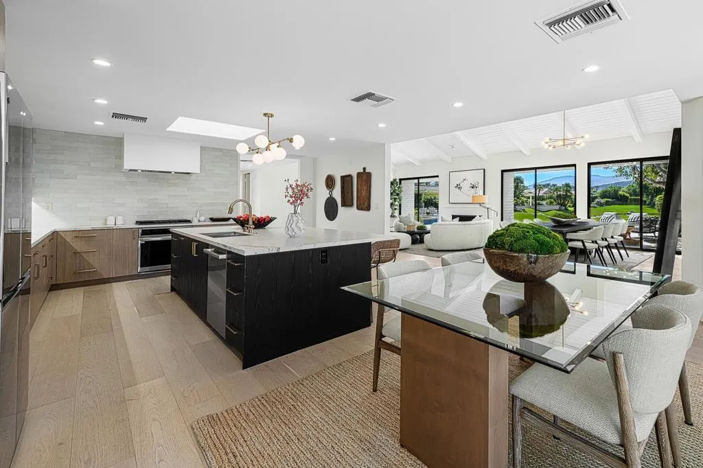 11 Sussex Court, Rancho Mirage, California 92270 home-pic-13