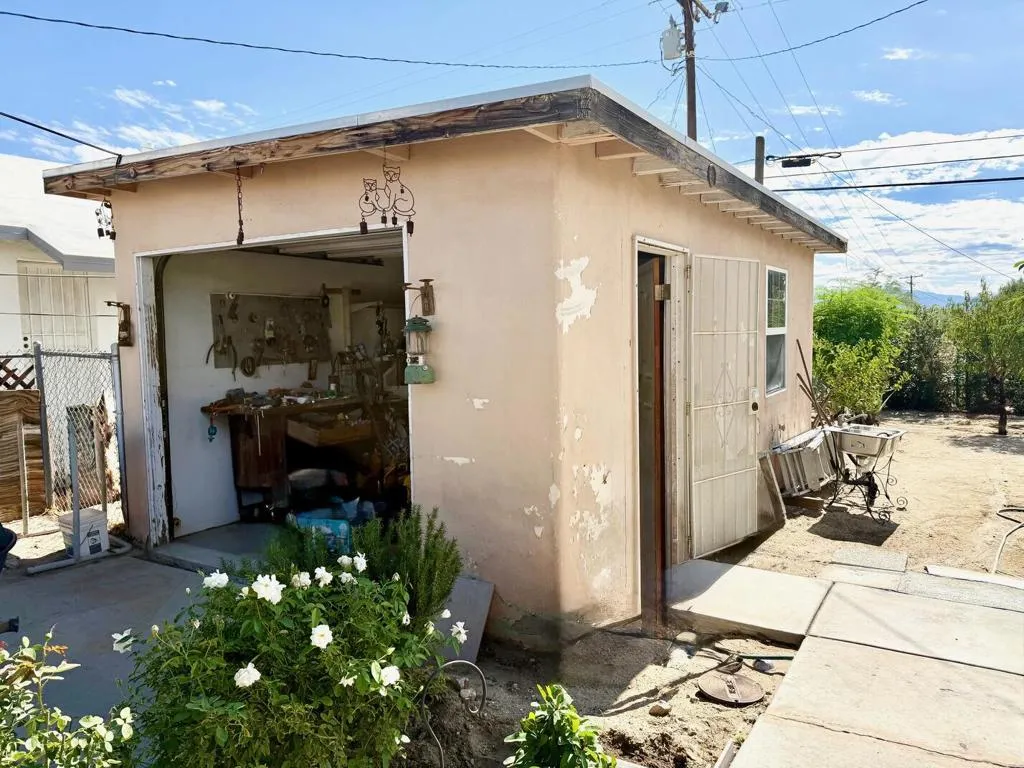 66425 Desert View Avenue, Desert Hot Springs, California 92240 home-pic-14