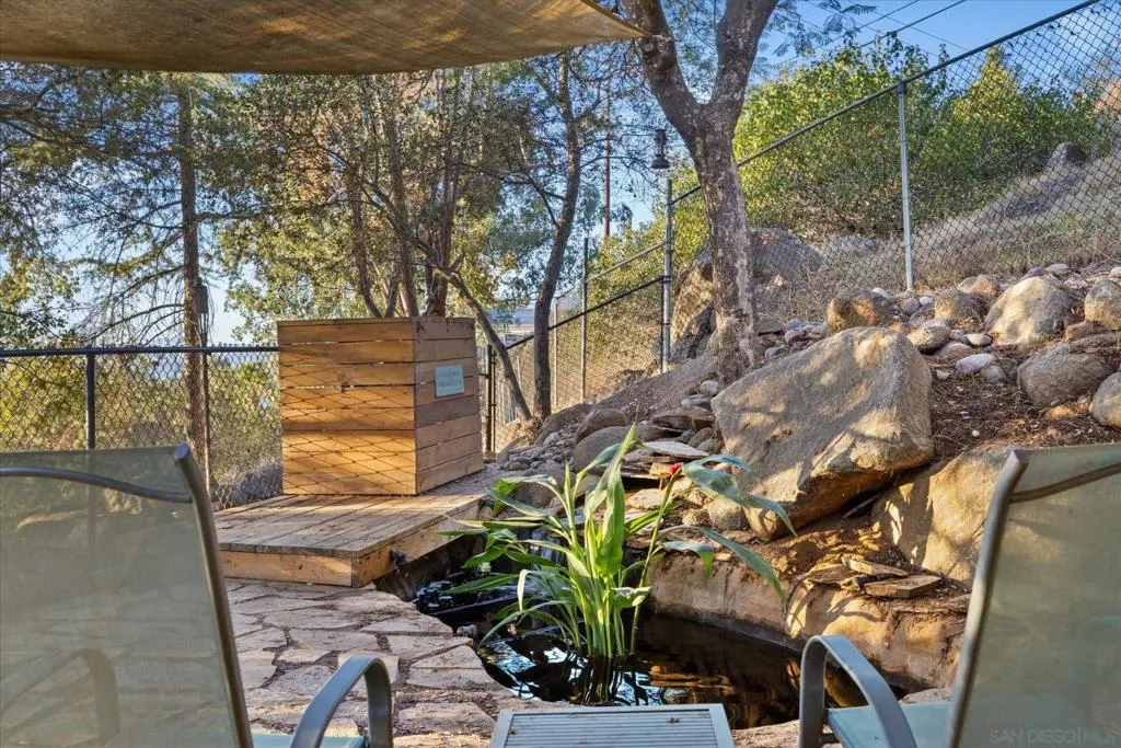 1714 Foss Rd, Alpine, California 91901 home-pic-35