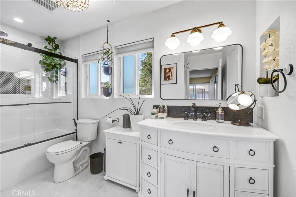 801 E Acacia, Glendale, California 91205 home-pic-16