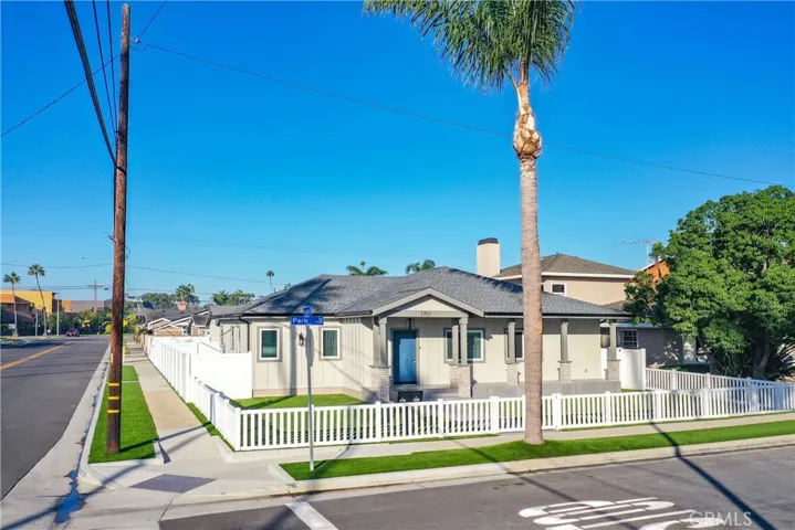 1701 Park, Huntington Beach, California 92648