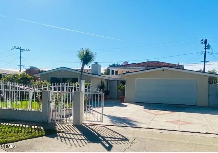 1308 Cedar Street, Santa Ana, California 92707 home-pic-0