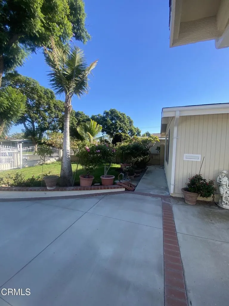 1308 Cedar Street, Santa Ana, California 92707 home-pic-4