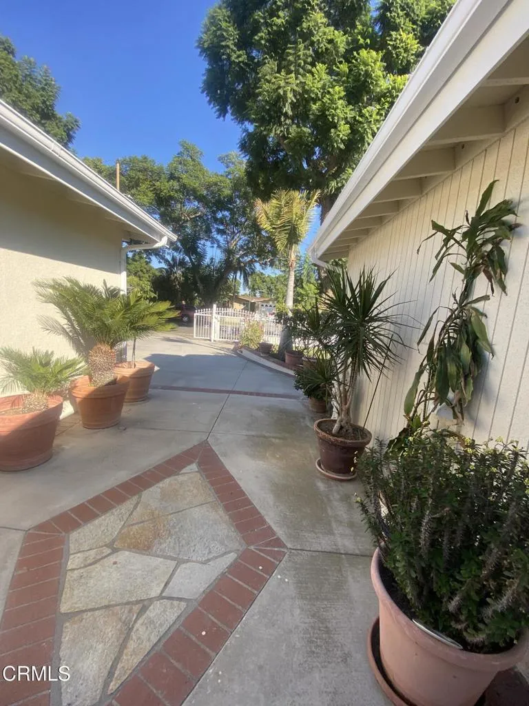 1308 Cedar Street, Santa Ana, California 92707 home-pic-36
