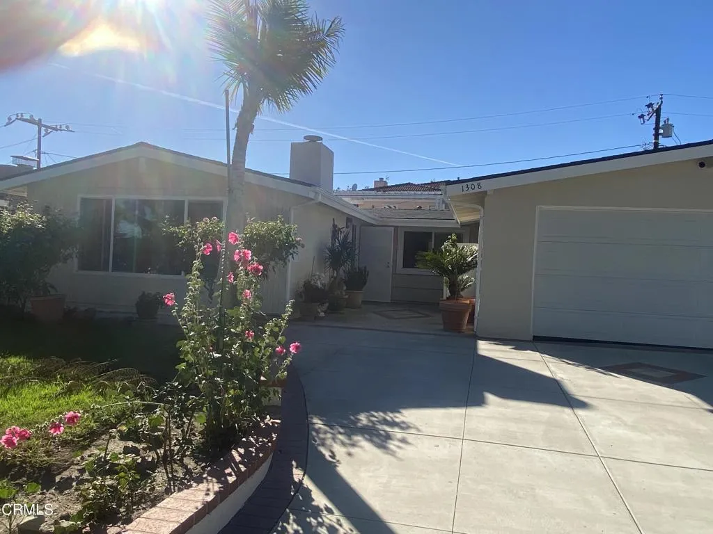 1308 Cedar Street, Santa Ana, California 92707 home-pic-1