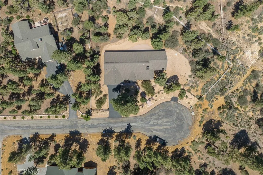 1605 Shenandoah Way, Big Bear City, California 92314 home-pic-45