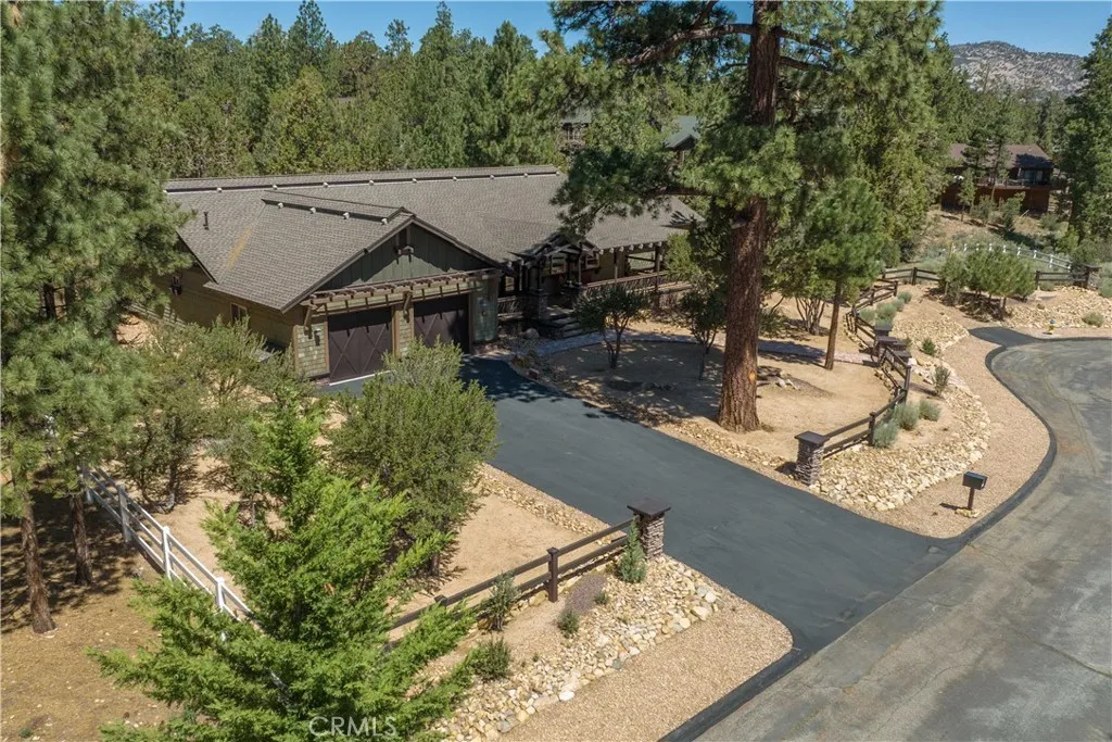 1605 Shenandoah Way, Big Bear City, California 92314 home-pic-43