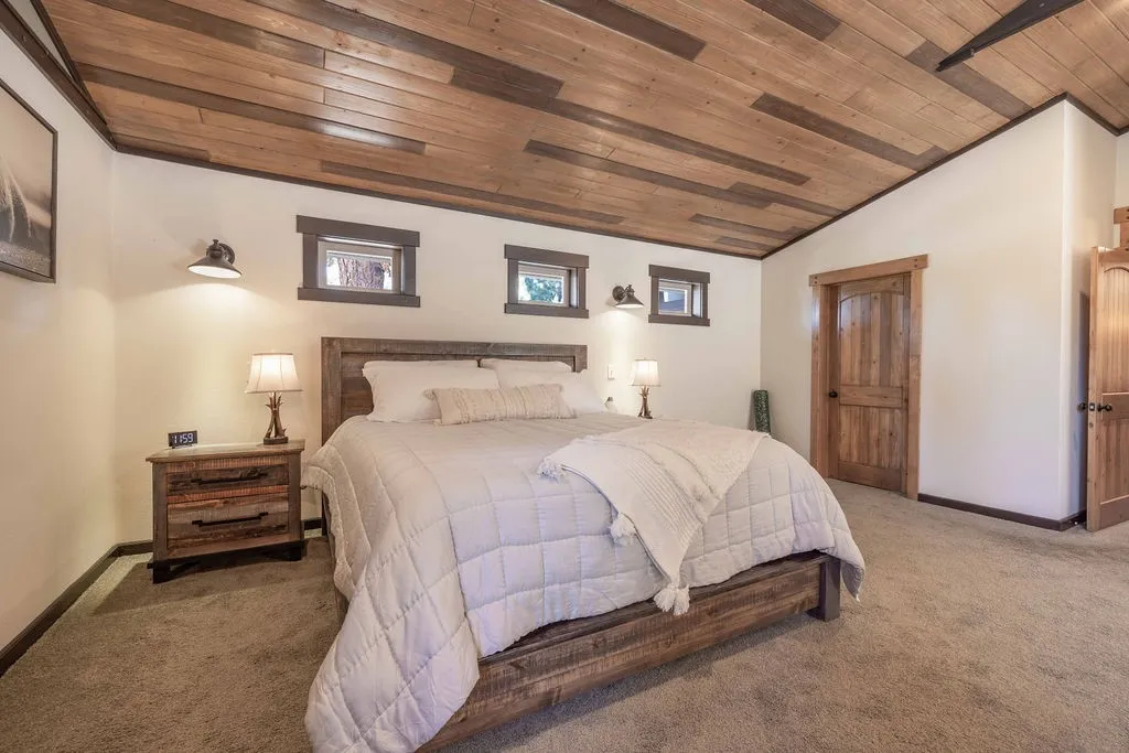 1605 Shenandoah Way, Big Bear City, California 92314 home-pic-18