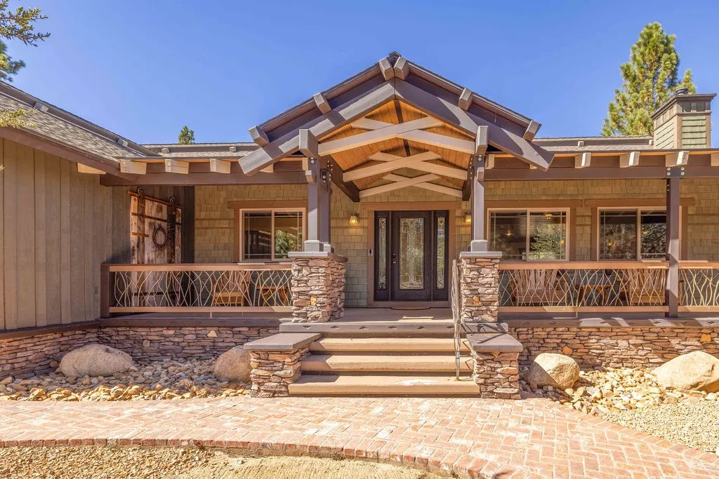 1605 Shenandoah Way, Big Bear City, California 92314 home-pic-6