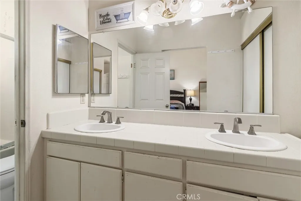 43653 Serenity Court, Lancaster, California 93535 home-pic-15