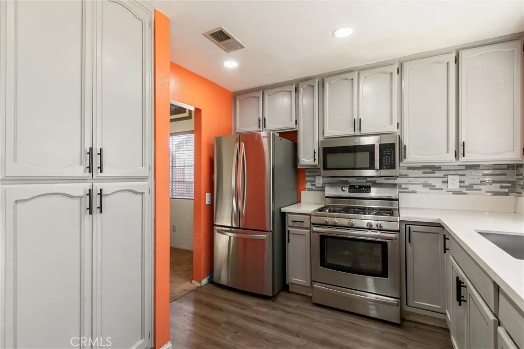 43653 Serenity Court, Lancaster, California 93535 home-pic-7