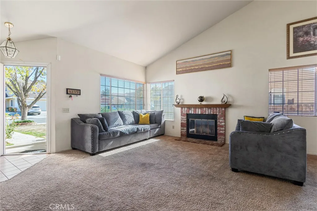 43653 Serenity Court, Lancaster, California 93535 home-pic-3
