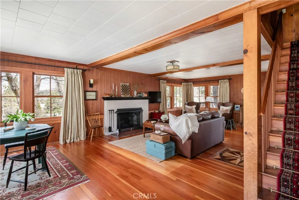 419 Hemlock, Lake Arrowhead, California 92352 home-pic-0