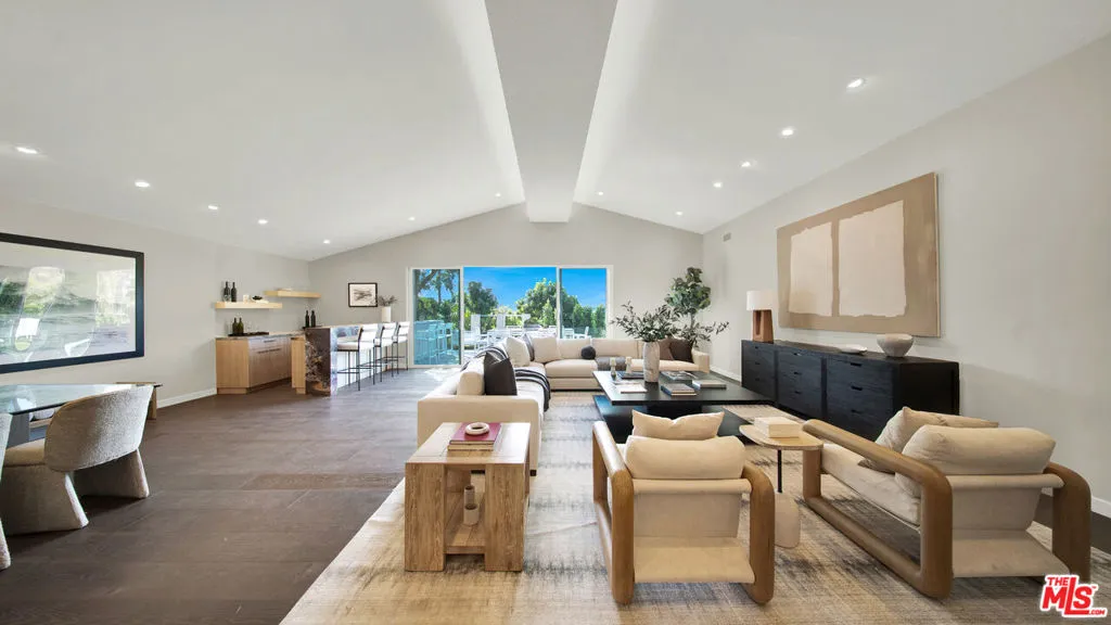 11601 Bellagio Road, Los Angeles, California 90049 home-pic-9