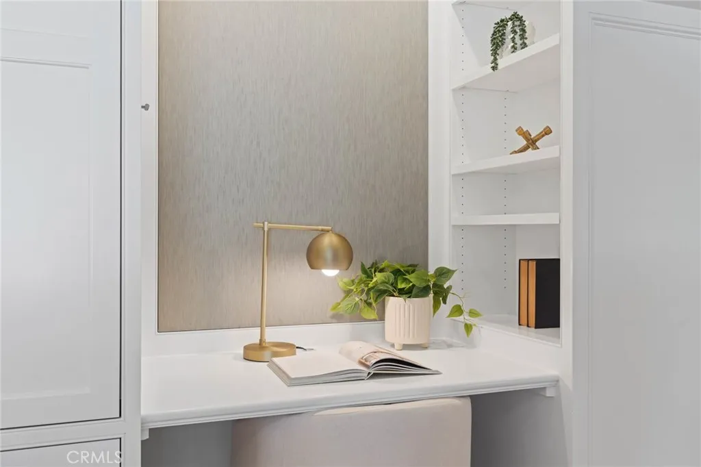 28925 Medea Mesa Road, Agoura Hills, California 91301 home-pic-18