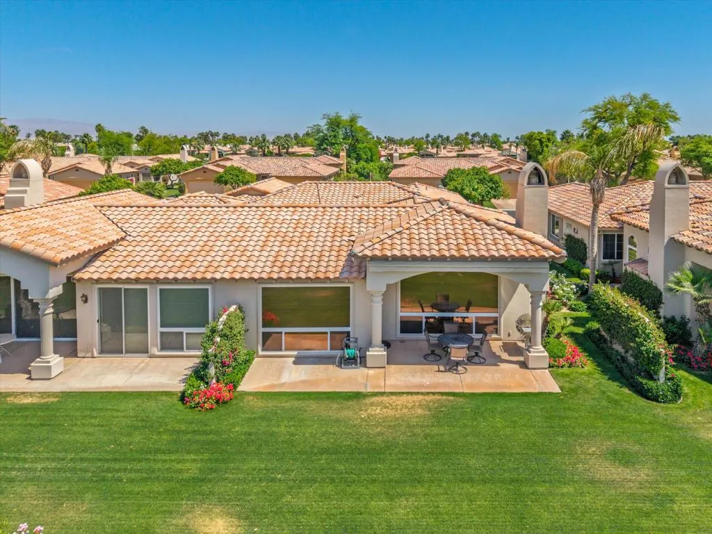 48205 Casita Drive, La Quinta, California 92253 home-pic-4