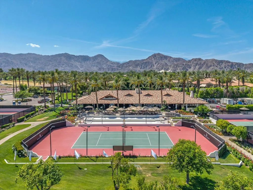 48205 Casita Drive, La Quinta, California 92253 home-pic-7