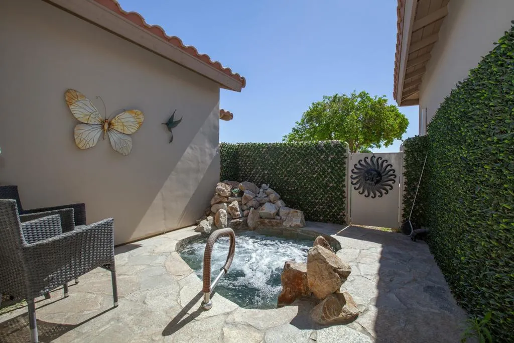48205 Casita Drive, La Quinta, California 92253 home-pic-20