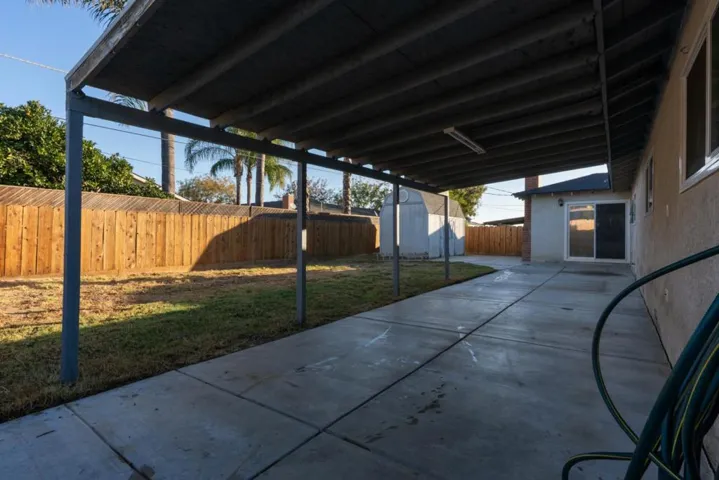 1062 Madison Avenue, Los Banos, California 93635