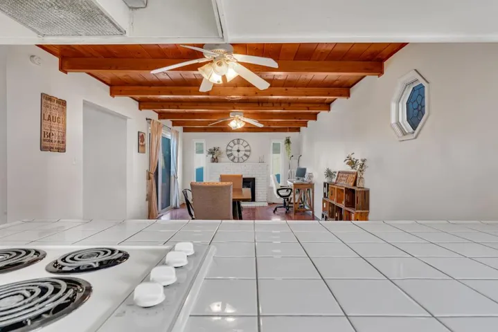 1062 Madison Avenue, Los Banos, California 93635