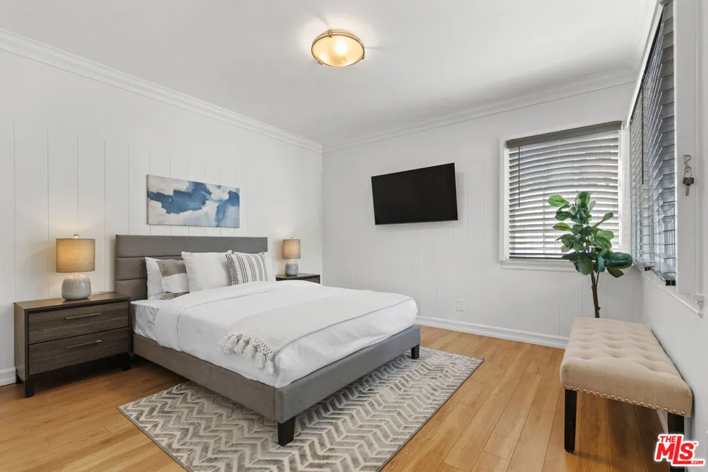 15435 Sutton Street, Sherman Oaks, California 91403 home-pic-19