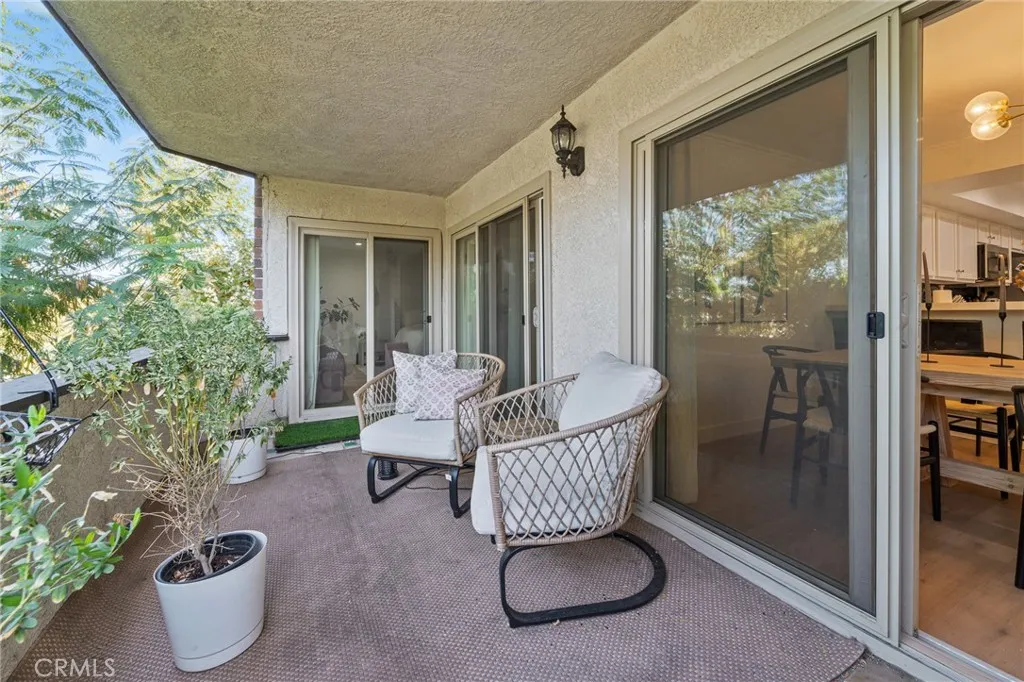 5440 Lindley 201, Encino, California 91316 home-pic-10