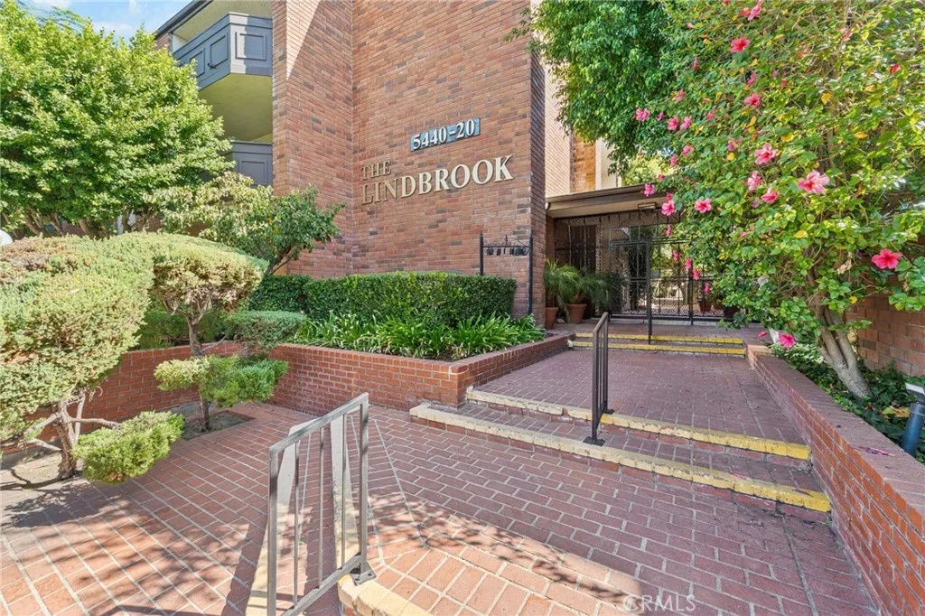5440 Lindley 201, Encino, California 91316 home-pic-34