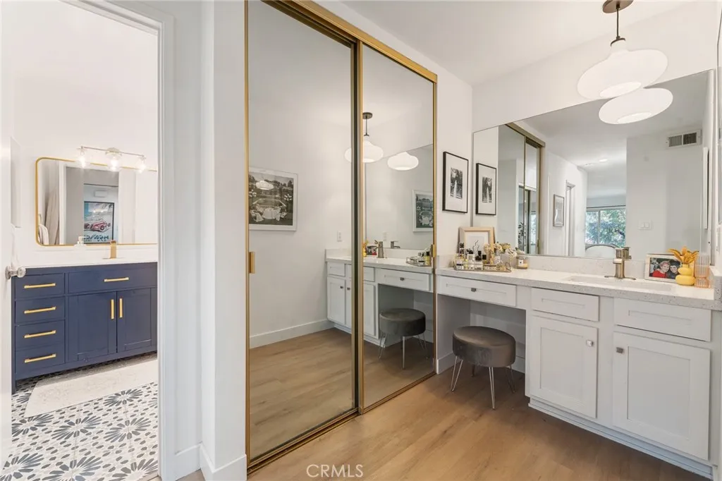 5440 Lindley 201, Encino, California 91316 home-pic-25