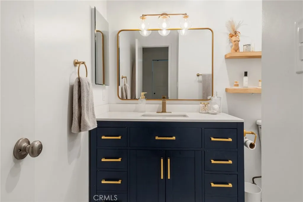 5440 Lindley 201, Encino, California 91316 home-pic-26