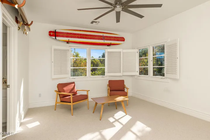 S8C_12986 MacDonald_043