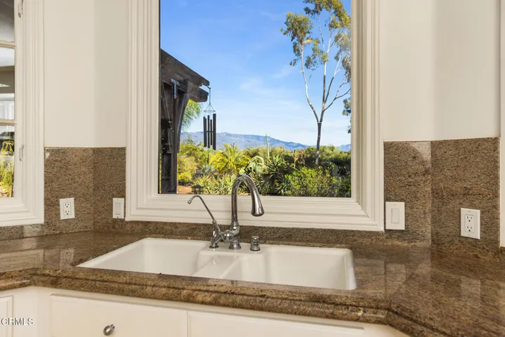 S8C_12986 MacDonald_033