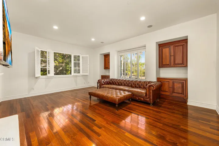 S8C_12986 MacDonald_037