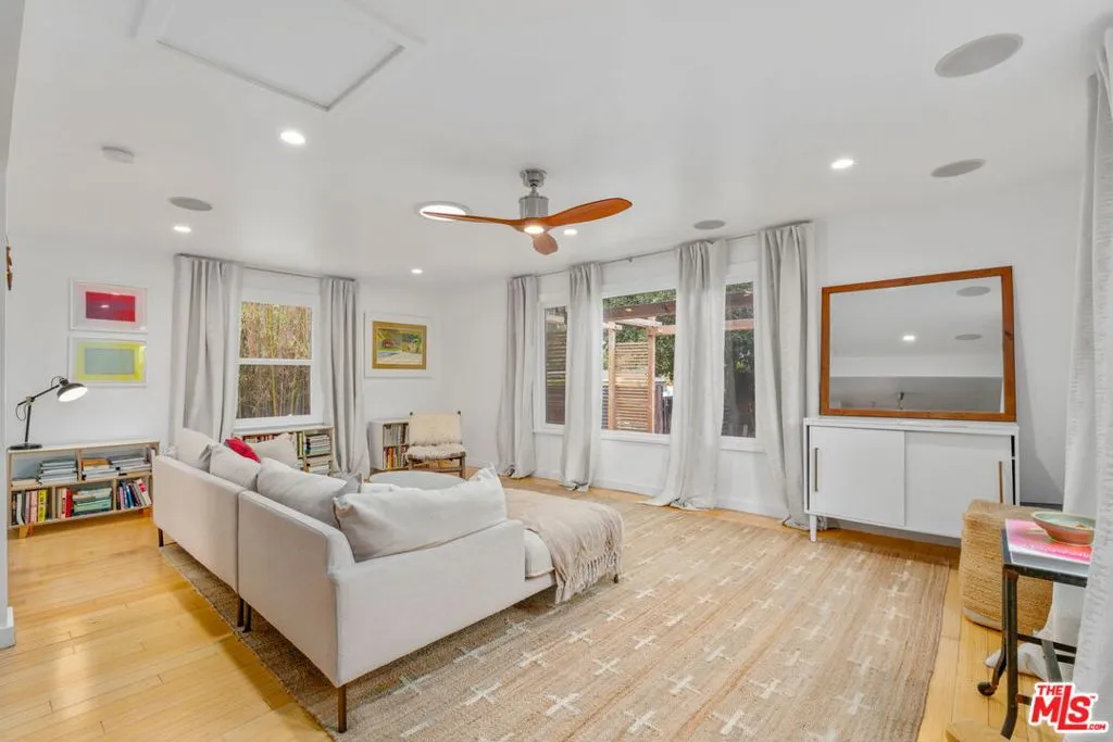 4511 Brunswick Avenue, Los Angeles, California 90039 home-pic-4