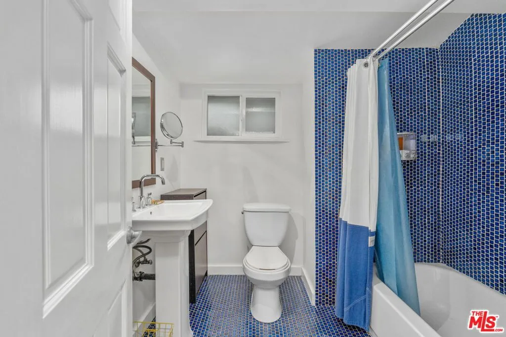 4511 Brunswick Avenue, Los Angeles, California 90039 home-pic-17