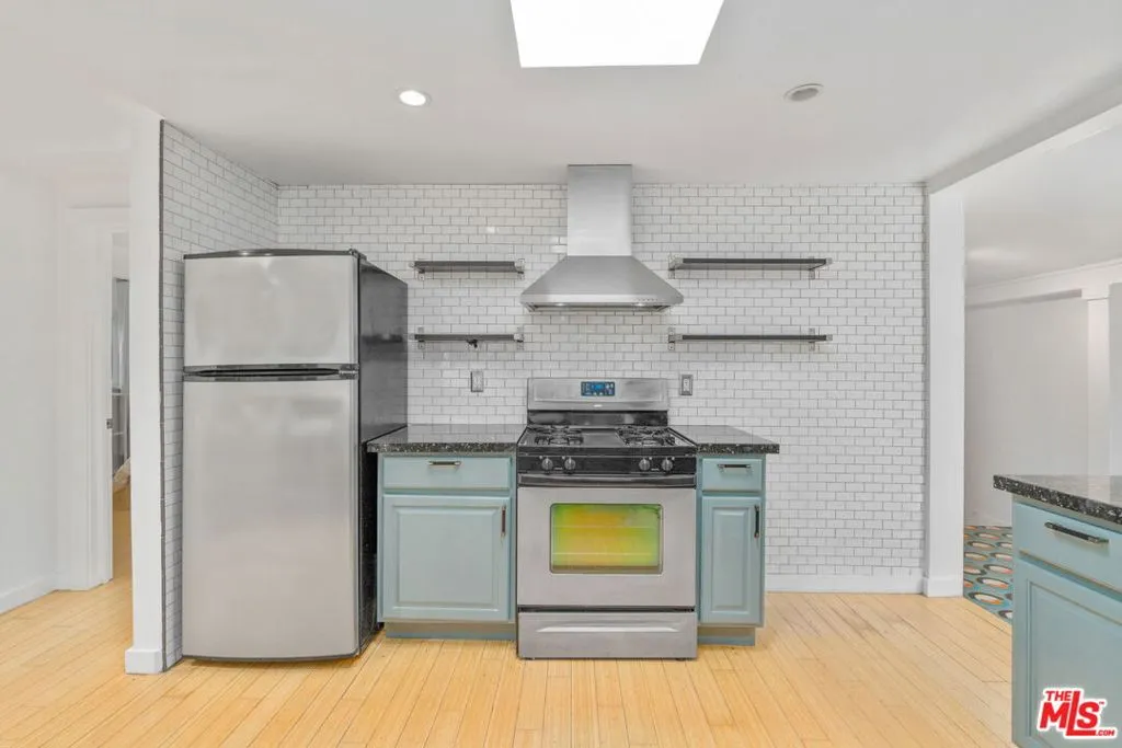 4511 Brunswick Avenue, Los Angeles, California 90039 home-pic-11