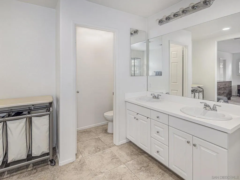 35406 Brown Galloway Ln, Fallbrook, California 92028 home-pic-14