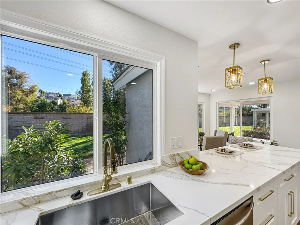 23516 Villena, Mission Viejo, California 92692 home-pic-6