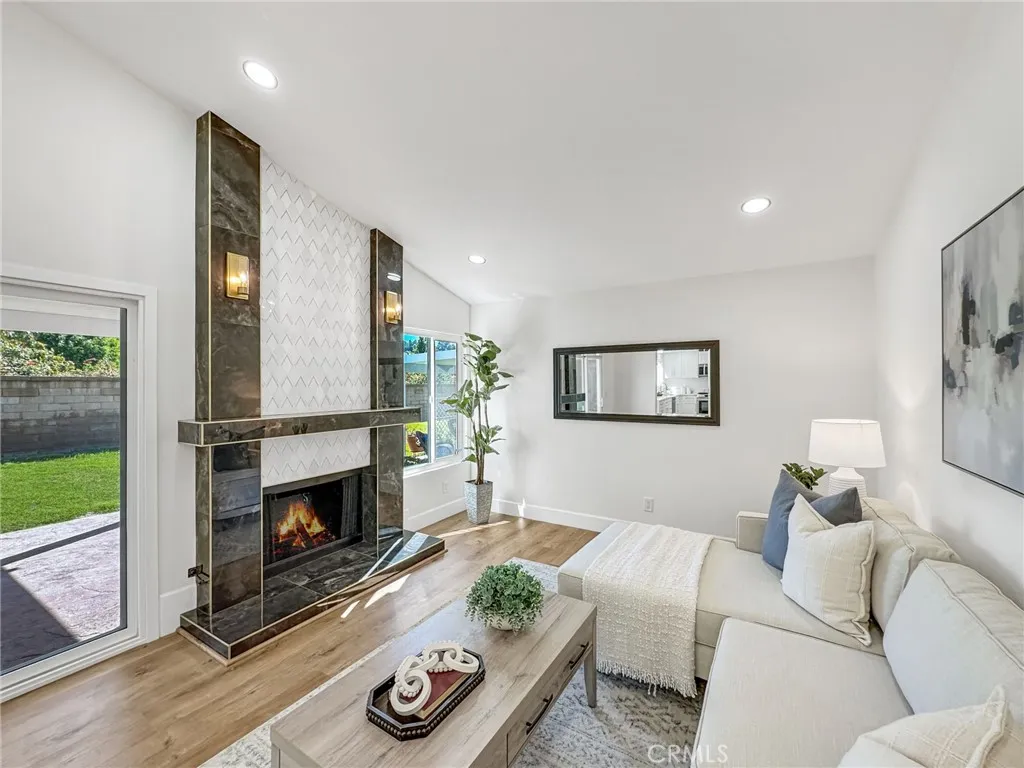 23516 Villena, Mission Viejo, California 92692 home-pic-8