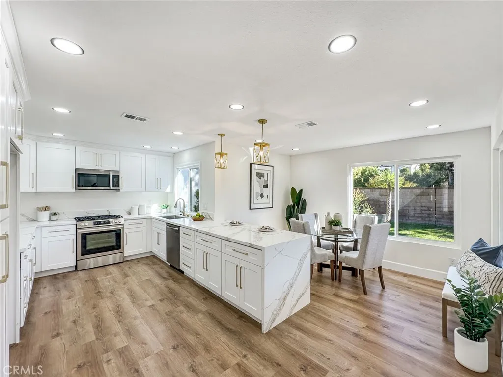 23516 Villena, Mission Viejo, California 92692 home-pic-3