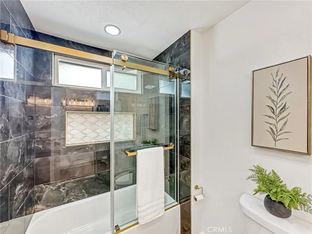 23516 Villena, Mission Viejo, California 92692 home-pic-17