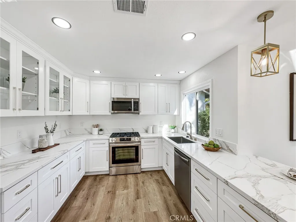 23516 Villena, Mission Viejo, California 92692 home-pic-5