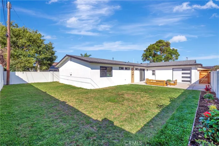 16761 Irby Lane, Huntington Beach, California 92647